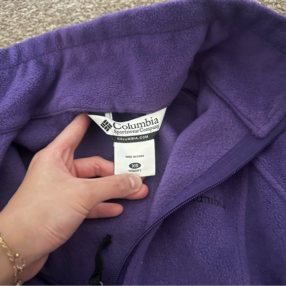 ✨NEW LISTING✨ Columbia - Women's Purple Fleece Jacket - Picture 4 of 6